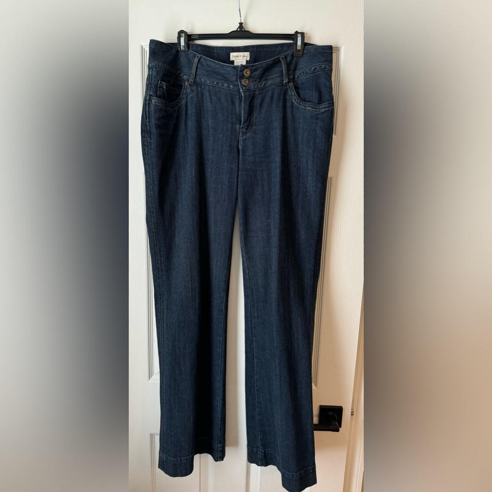 MONROE AND MAIN Boot Cut‎ Jeans - Size 14 Tall